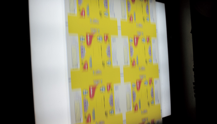 アウトフィード及び検視版（目視）