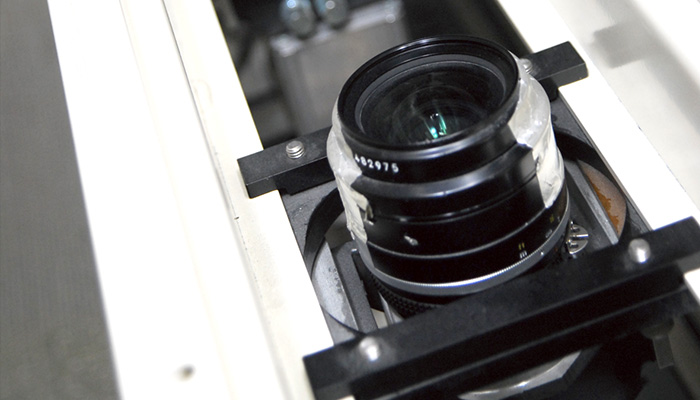 裏面受光検査部（カメラ①）